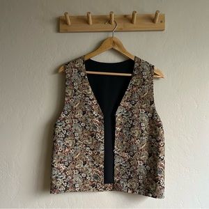 Floral vest - fits S/M